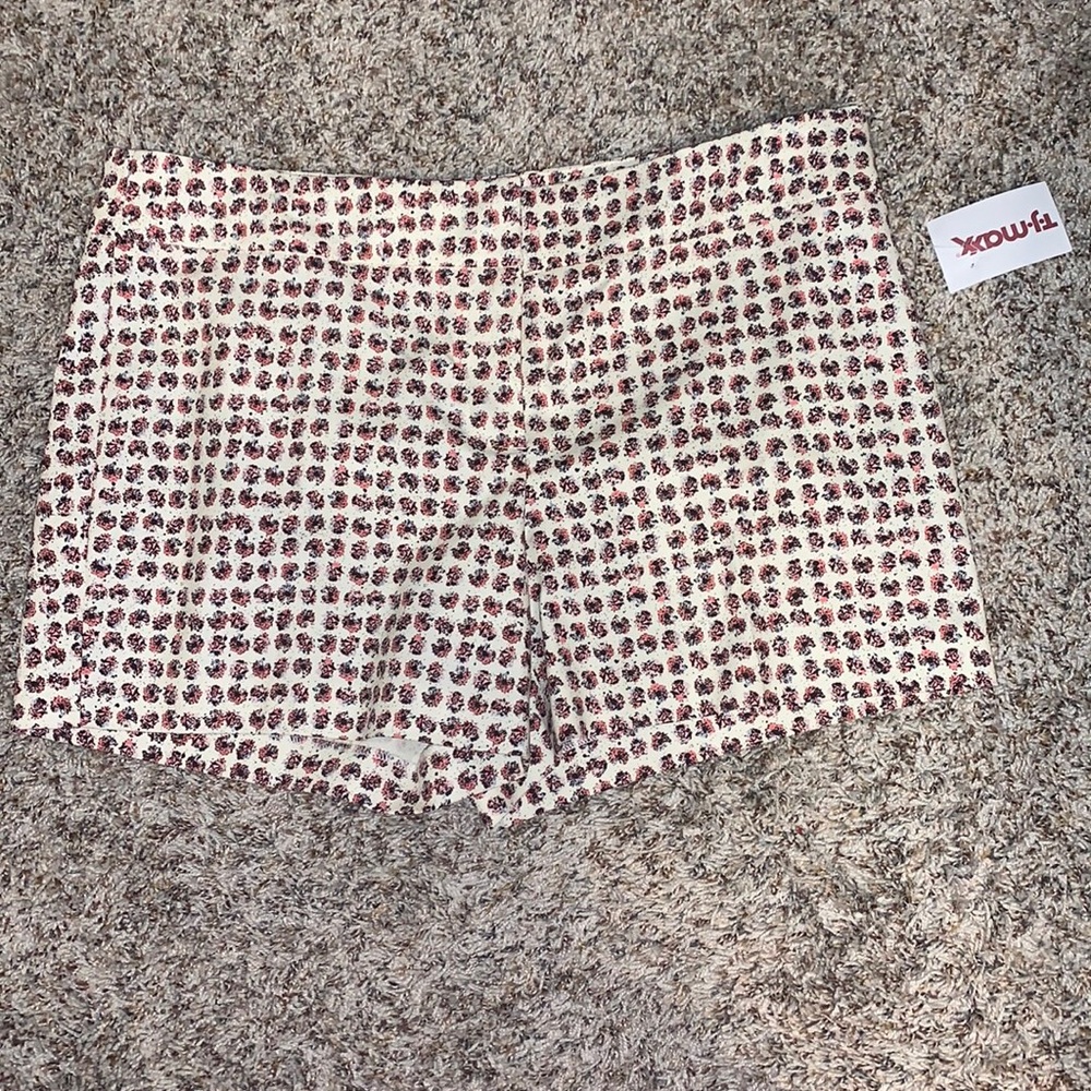 Super cute patterned shorts